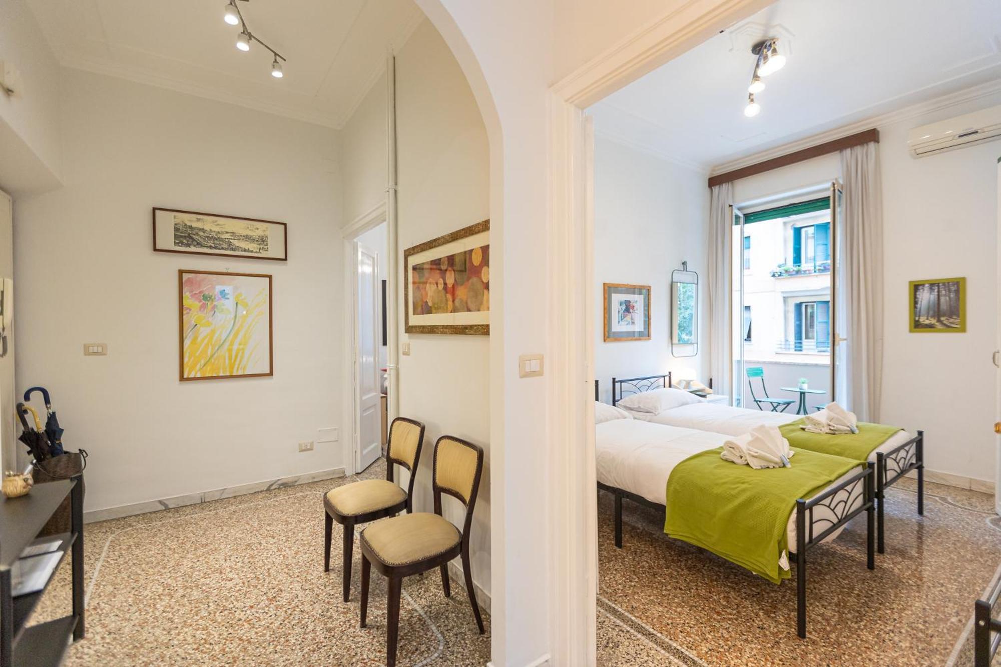 Clodia 5 By In