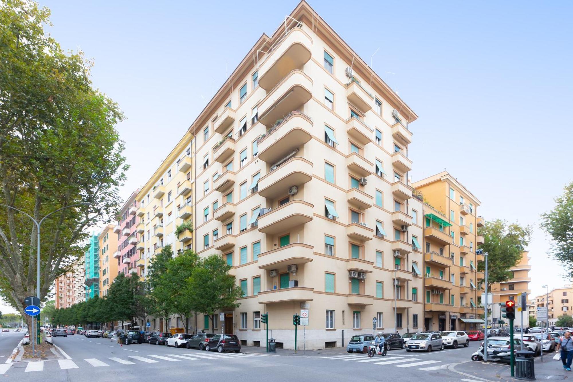 Clodia 5 By In Rom